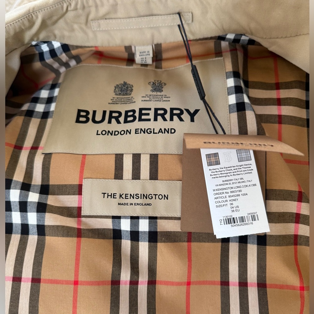 Burberry Long Kensington Heritage Trench Coat - Picture 15 of 16